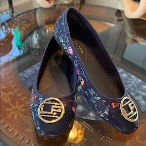 London Fog Navy Floral flats. Comfortable, size 6.
